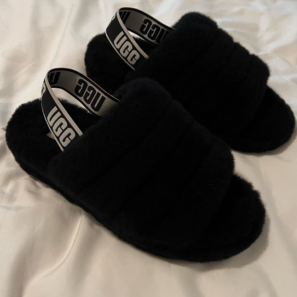 Ugg slippers in excellent condition